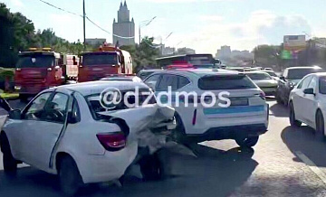 На Кутузовском проспекте в Москве восстановили движение после ДТП