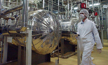 Иран готов вывезти высокообогащенный уран и передать его Китаю, пишут СМИ