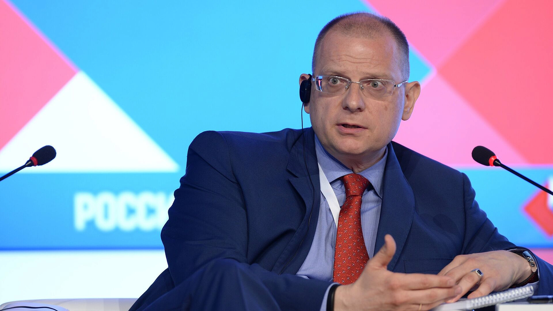 Хамство стало нормой у западных дипломатов и политиков, заявил посол Долгов