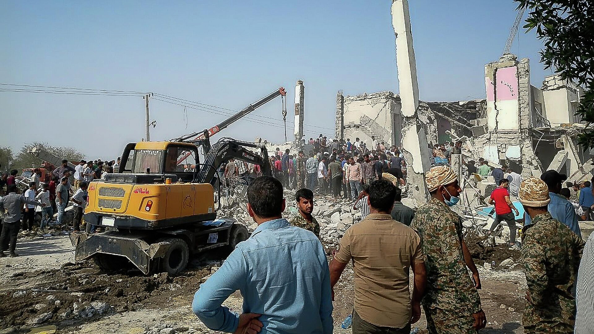 СМИ: число погибших в результате атаки по школе в Иране возросло до 118