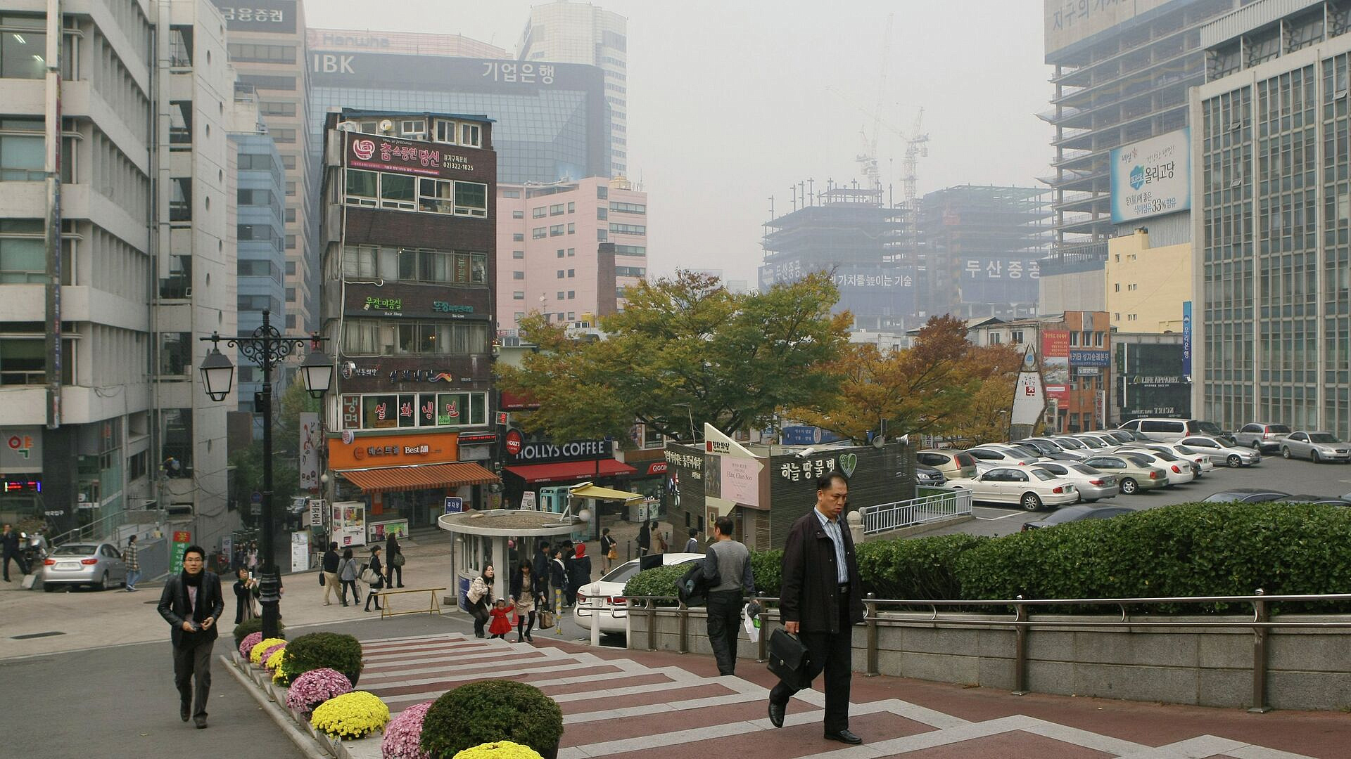 СМИ: южнокорейских политиков хотели посадить под стражу в военном бункере