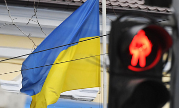 Со стен национального музея истории Украины убрали русскоязычные надписи