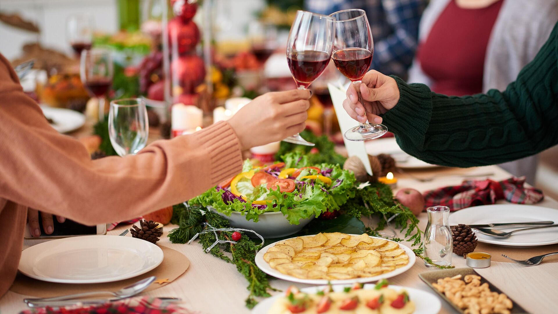 Стало известно, во сколько россиянам обойдется новогодний стол в этом году