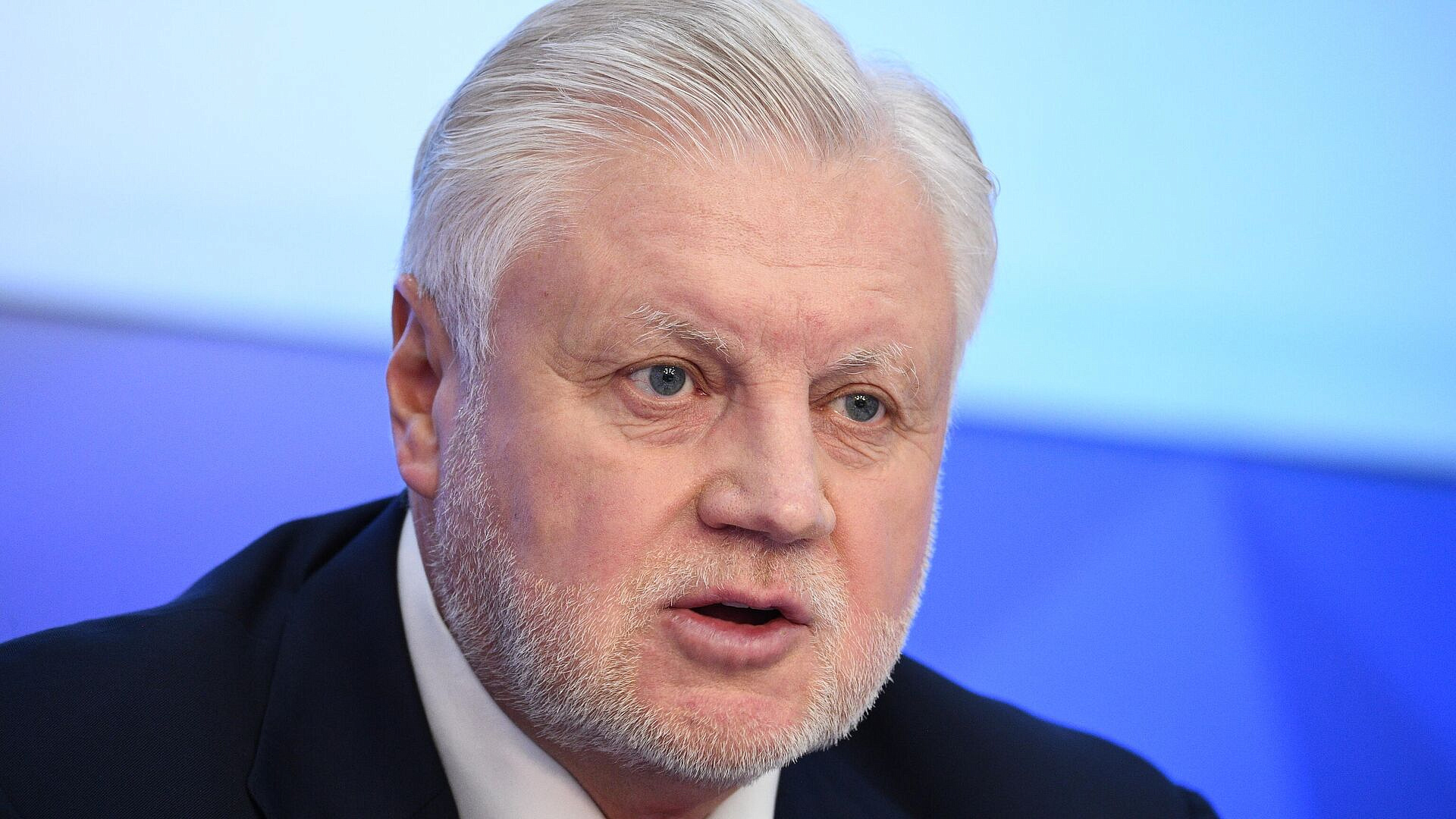 Миронов предложил увеличивать пенсионный стаж женам участников СВО с детьми