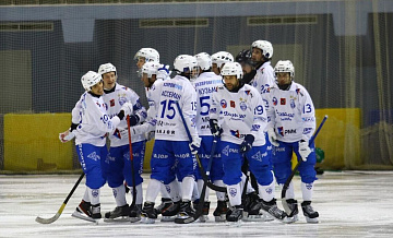 Московское "Динамо" разгромило "Родину" в матче чемпионата России по бенди