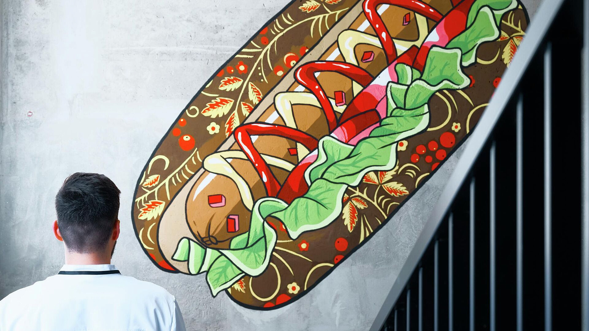 Гарбузов: лестничные пролеты пищевого технопарка декорировали граффити