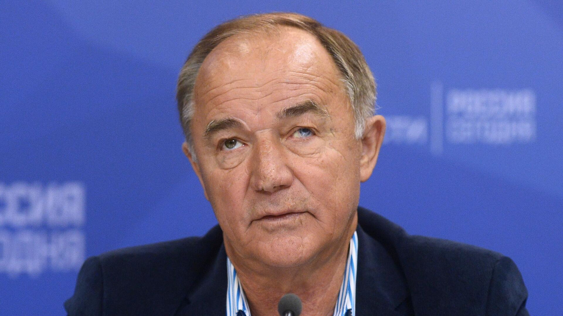 Шойгу выразил соболезнования в связи со смертью генерала Востротина