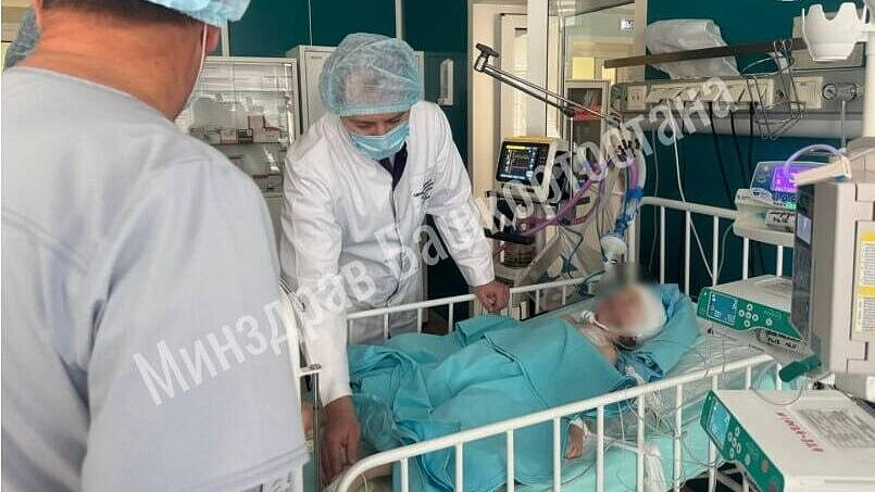 Девочка, выброшенная отцом из окна в Уфе, пошла на поправку