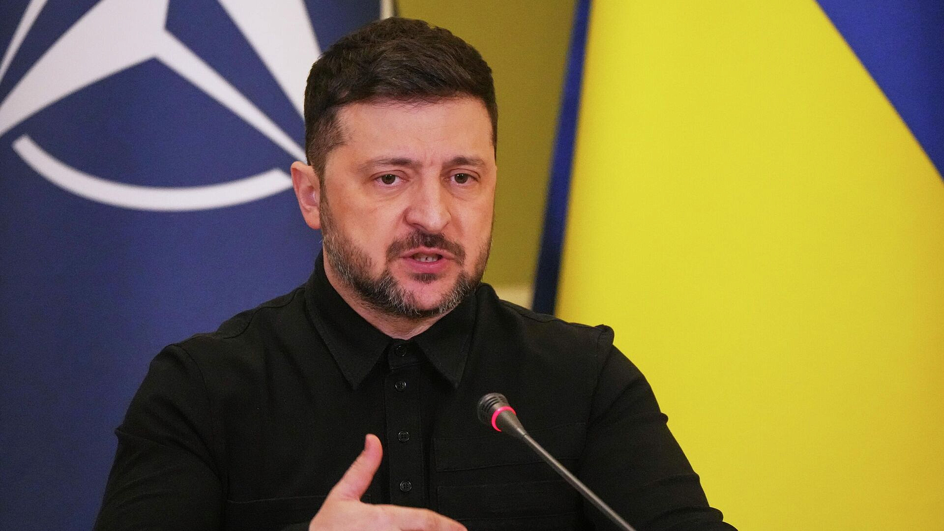 Зеленский манипулирует словами, считает депутат Госдумы