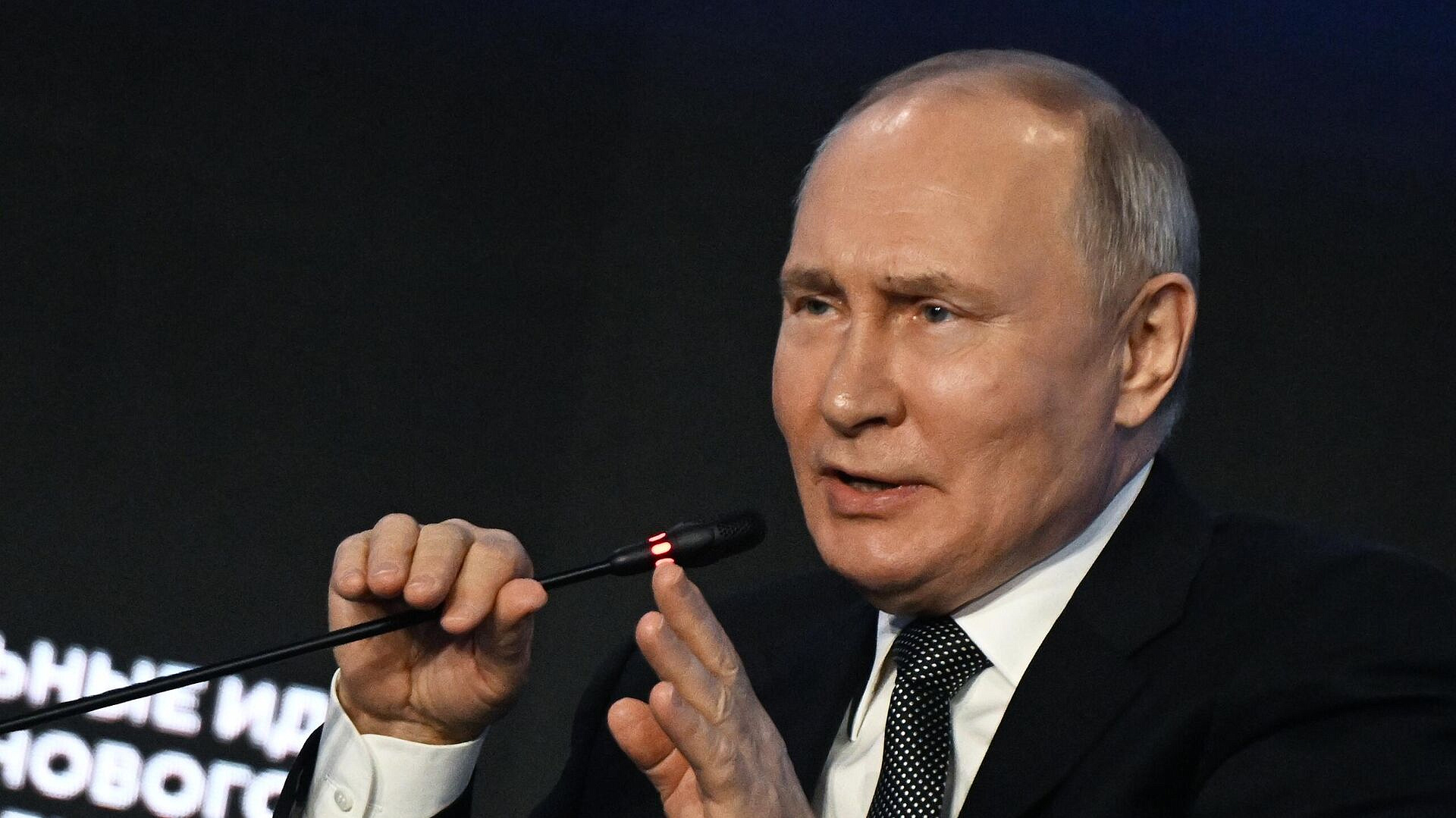 Путин лидирует на выборах с 94,12% в ЛНР после обработки всех бюллетеней