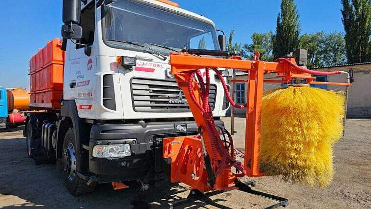 Более 50 единиц коммунальной техники получило Ставрополье по госпрограмме