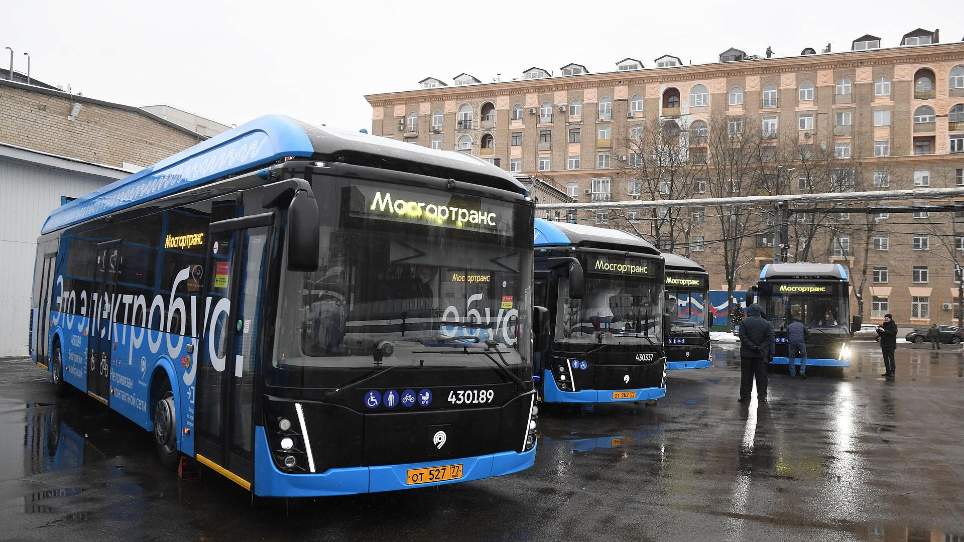 Более половины ночных маршрутов в Москве будут обслуживаться электробусами