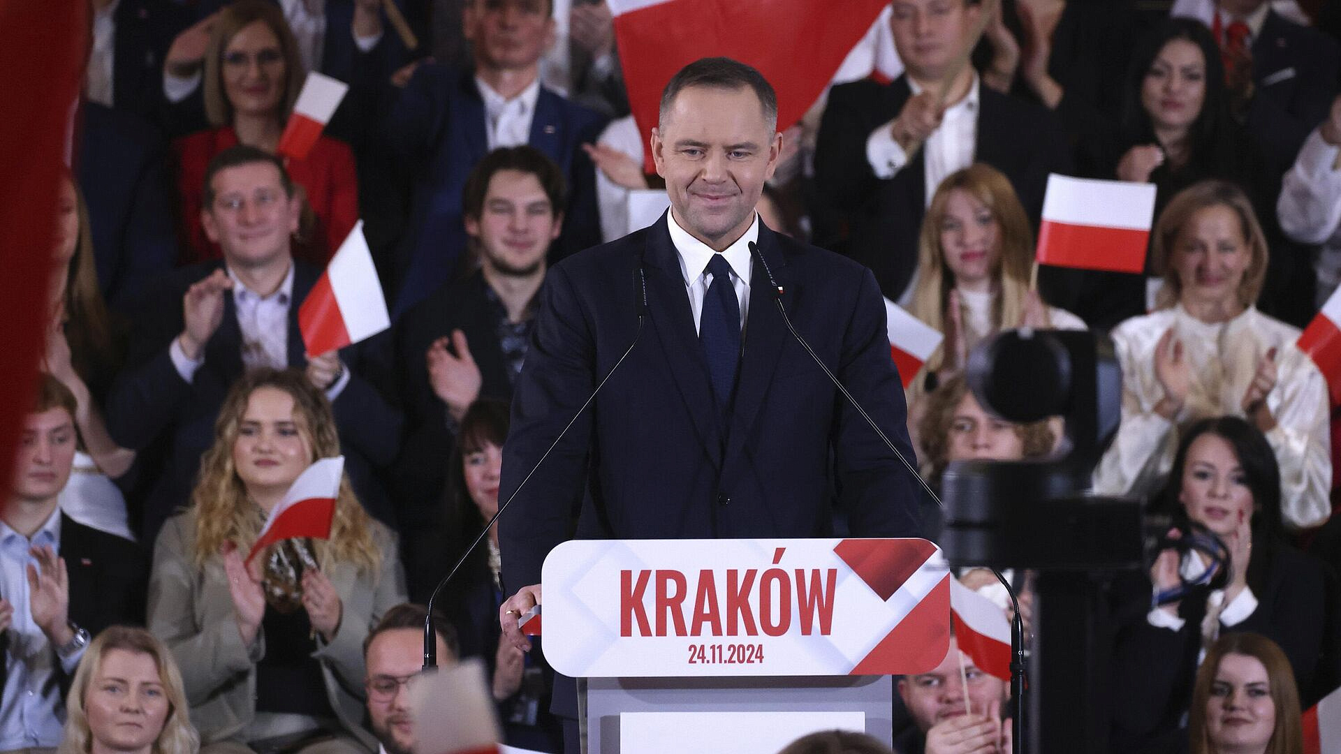 Exit poll: ����������� � ��������� ����� �� 2-� ��� ������� � ������