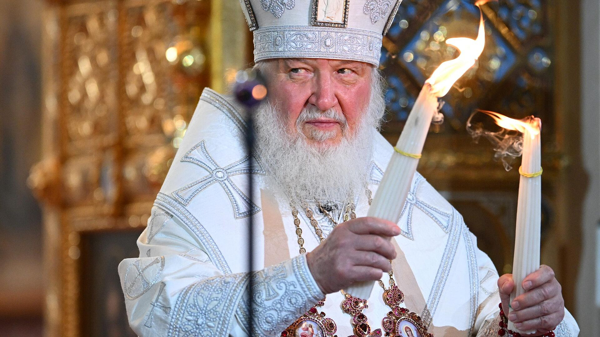 Патриарх Кирилл передал Казанскую икону в Храм Христа Спасителя