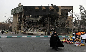 Власти Ирана показали журналистам ущерб от беспорядков в стране