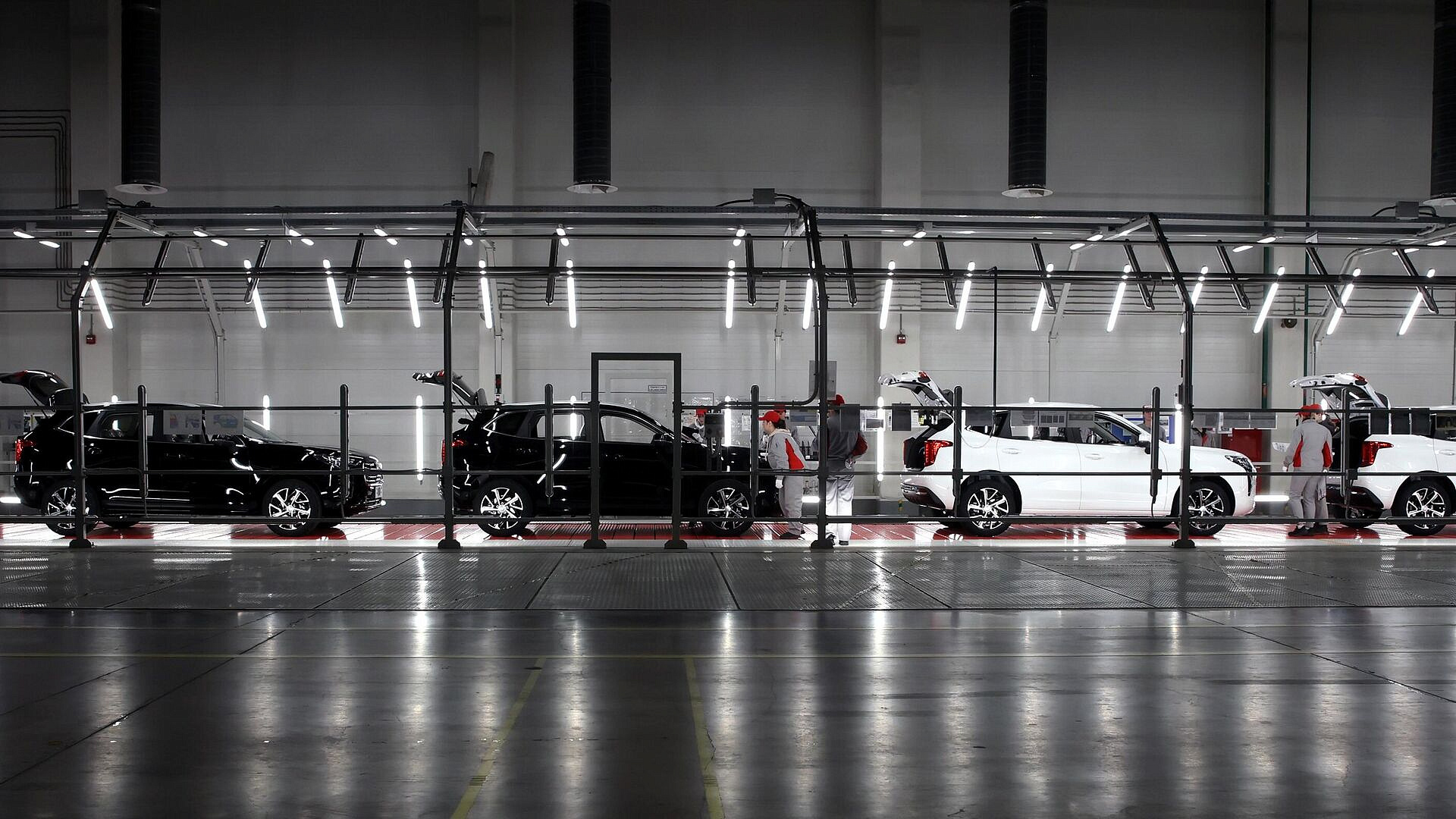 Автоэксперт назвал причины падения спроса на китайские авто