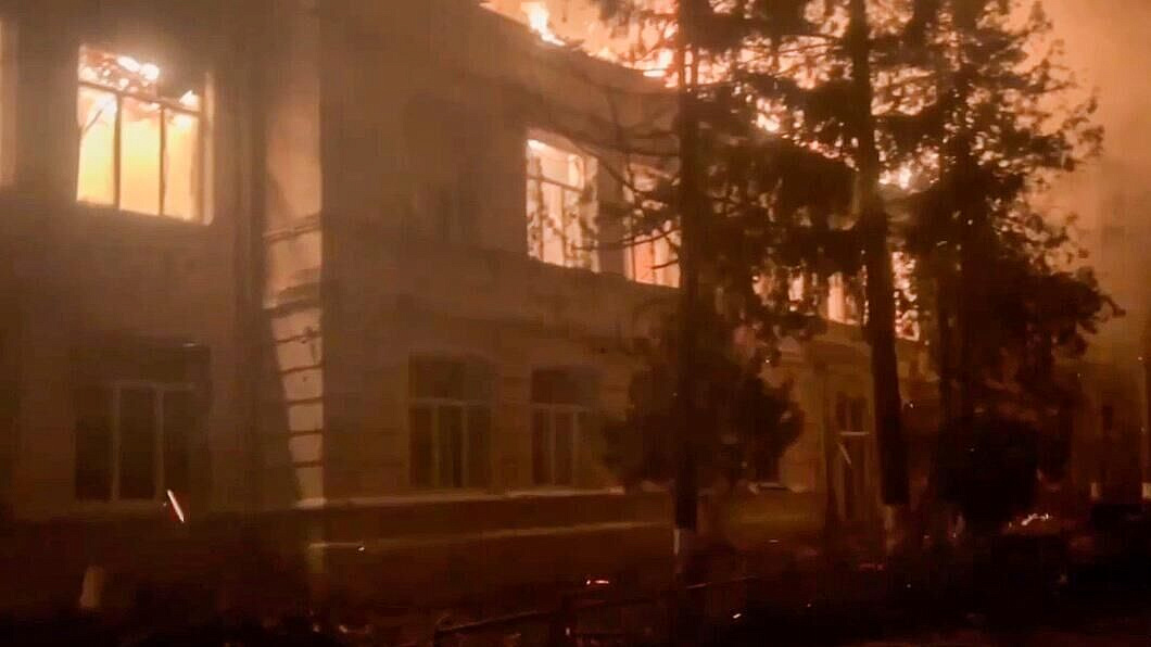 СК зафиксировал последствия украинского удара по жилым домам в Рыльске