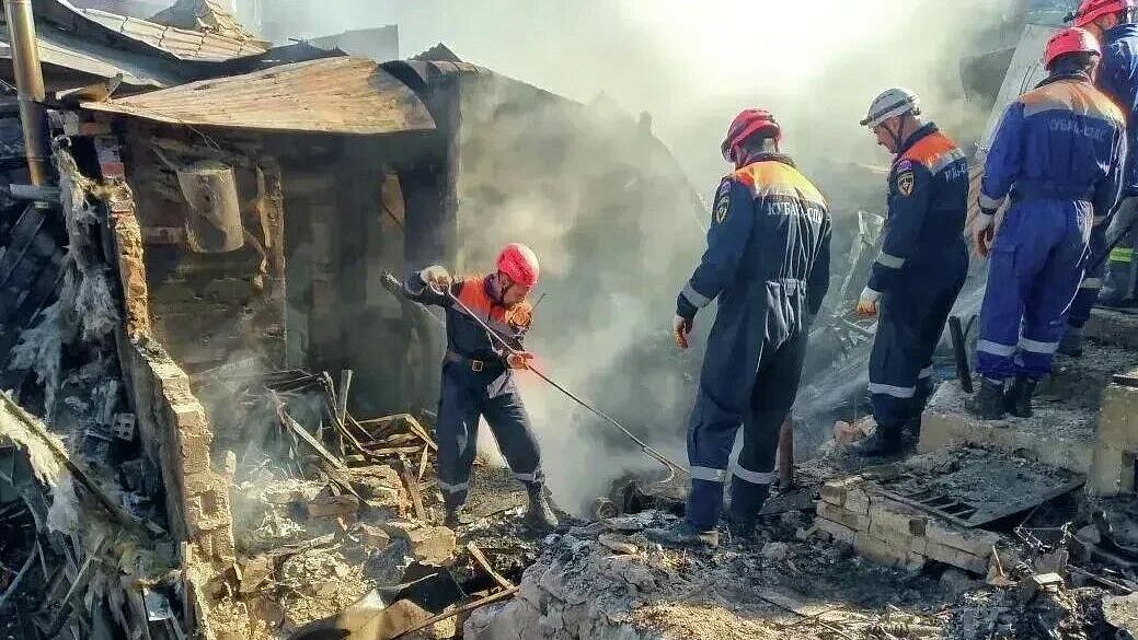 В Туапсе продолжают поиски тела девочки, находившейся в доме при атаке БПЛА