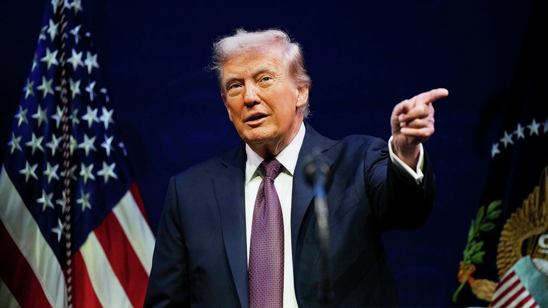 ����� ������� ������������� ��������� � ������ � ��������������