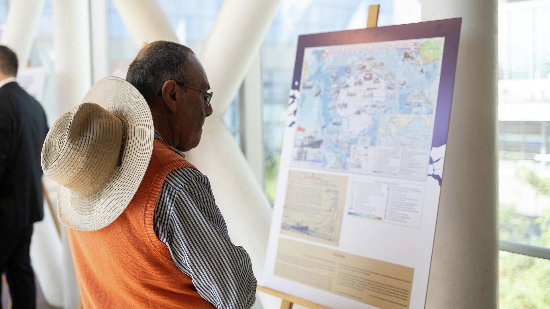 Калининградский Музей Мирового океана открыл в Чили выставку об Антарктиде 