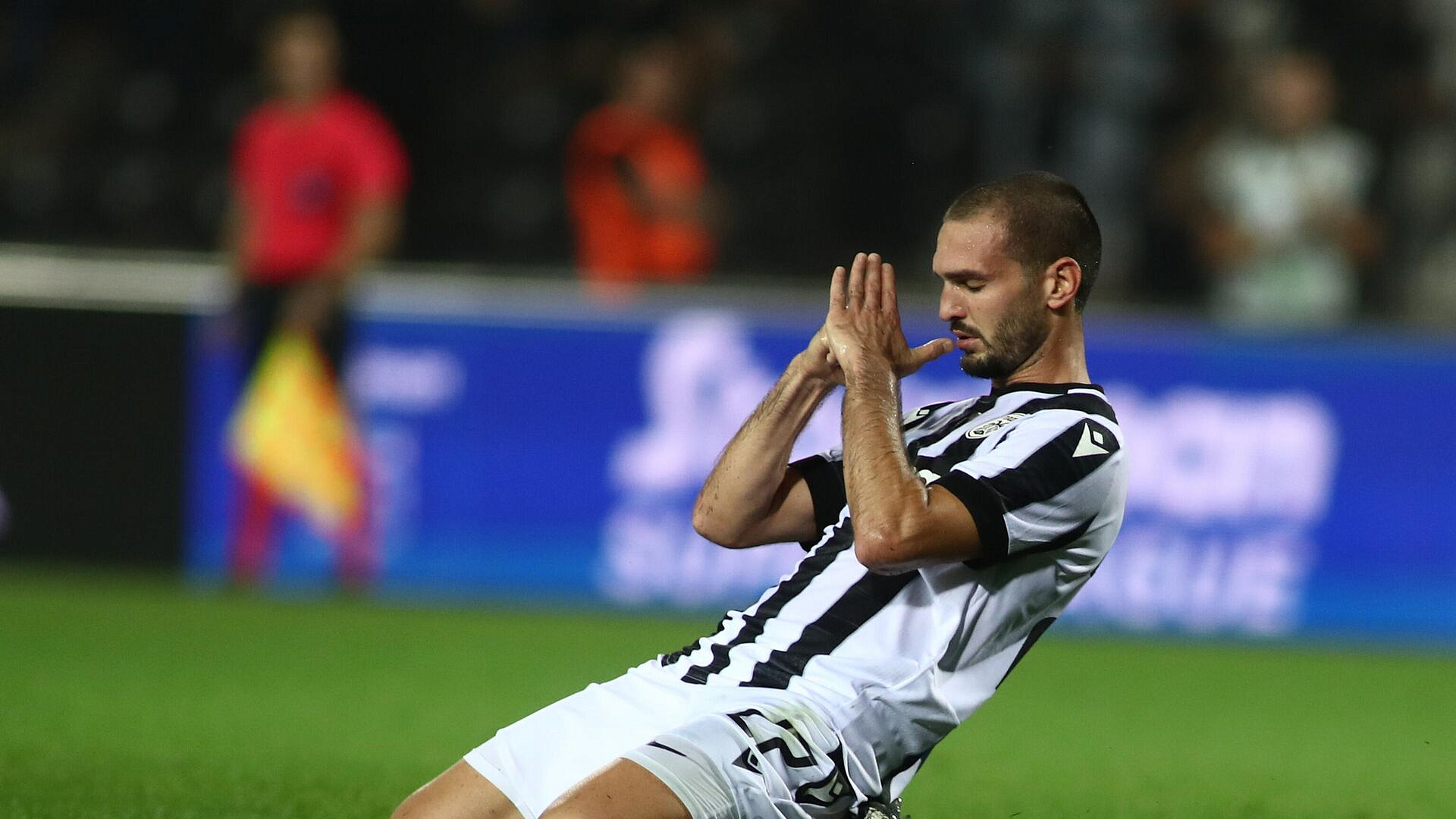 ���� � �������� ������� "�����" � ����� � ����-��� ���� ������