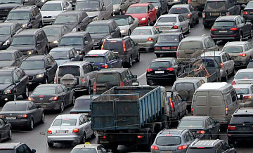 Россияне рассказали, сколько времени тратят на дорогу до работы