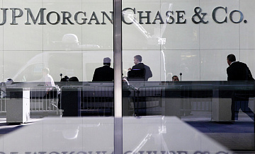 Трамп намерен подать в суд на банк JPMorgan Chase