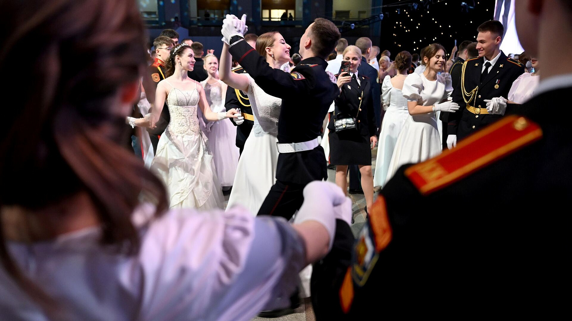 ������������� ����� 60 ����� ��������� � ����������� ��������� ����