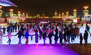 Зимний сезон "Вместе теплее" завершился на ВДНХ в Москве