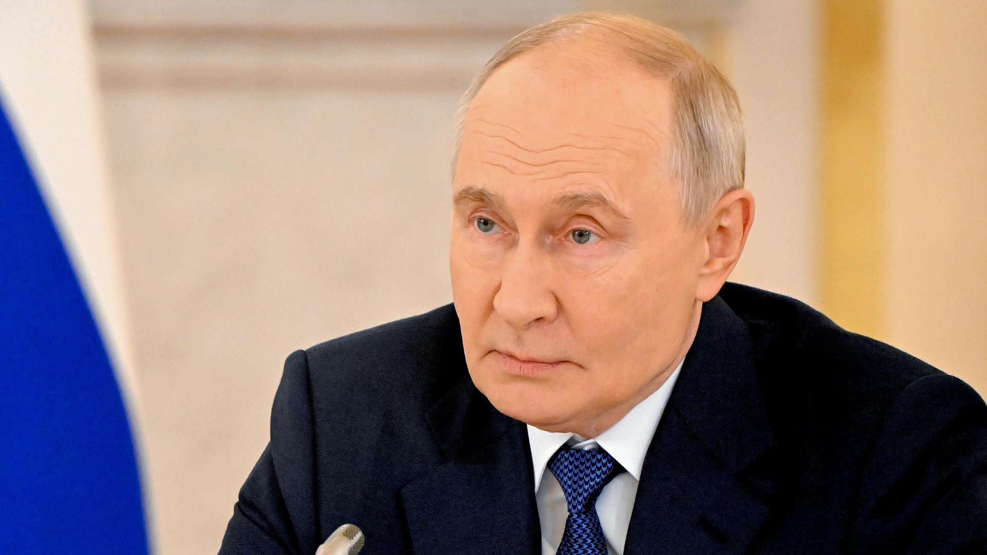 Работа по реализации нацпроектов не должна быть формальной, заявил Путин