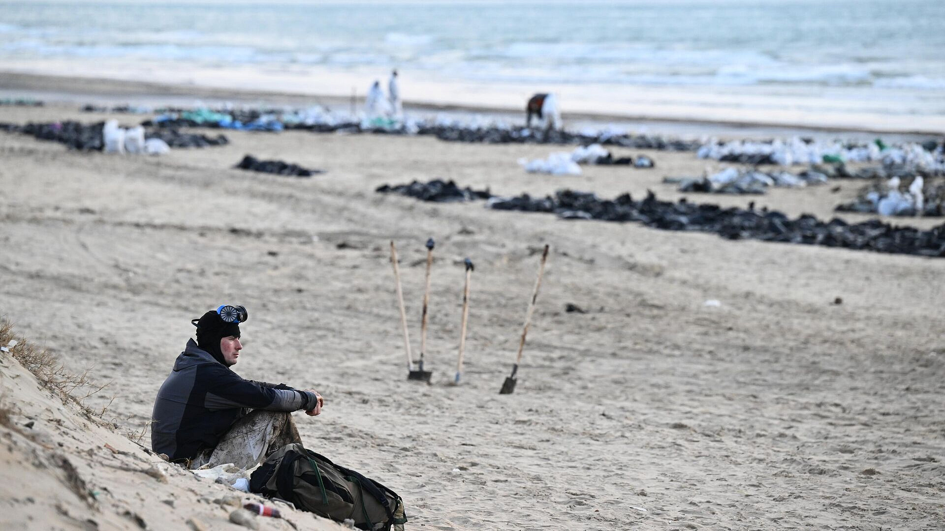 Суд взыскал 49,46 миллиарда рублей с владельца затонувшего танкера