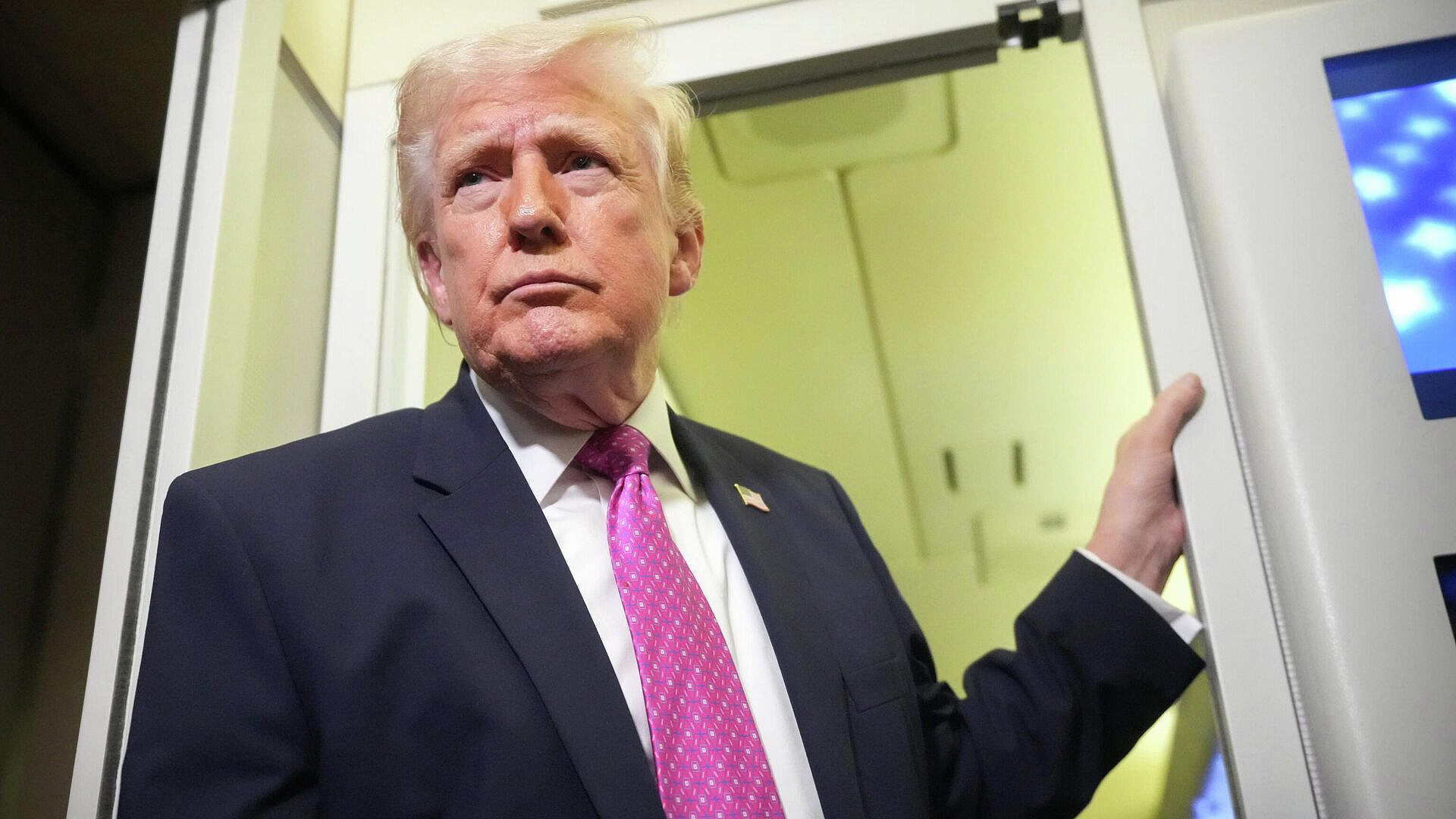 Трамп назвал условие повторного удара по Ирану