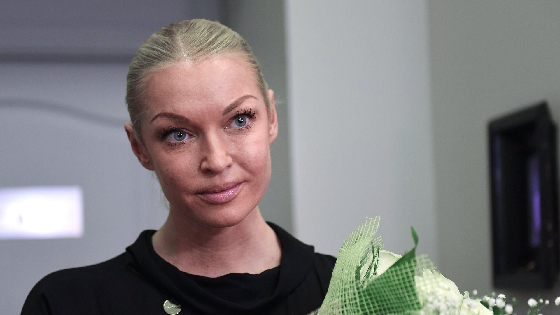 Волочкова рассказала, что продолжает общаться с Пугачевой