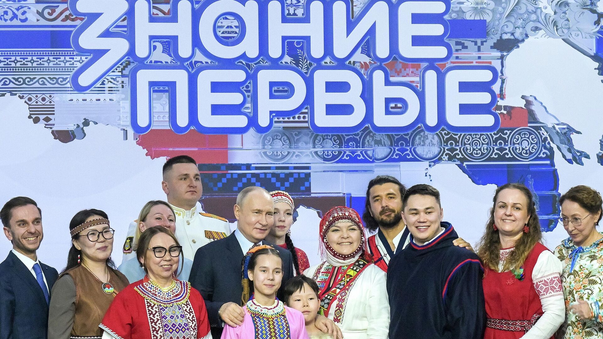 Путин поговорил с супругами, вернувшимися из зоны СВО