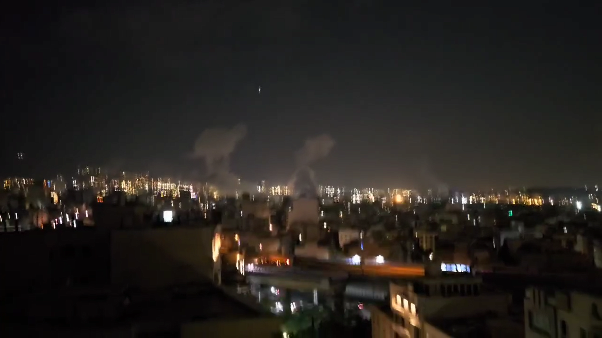 В Иране подтвердили, что Израиль подверг ударам дома военных