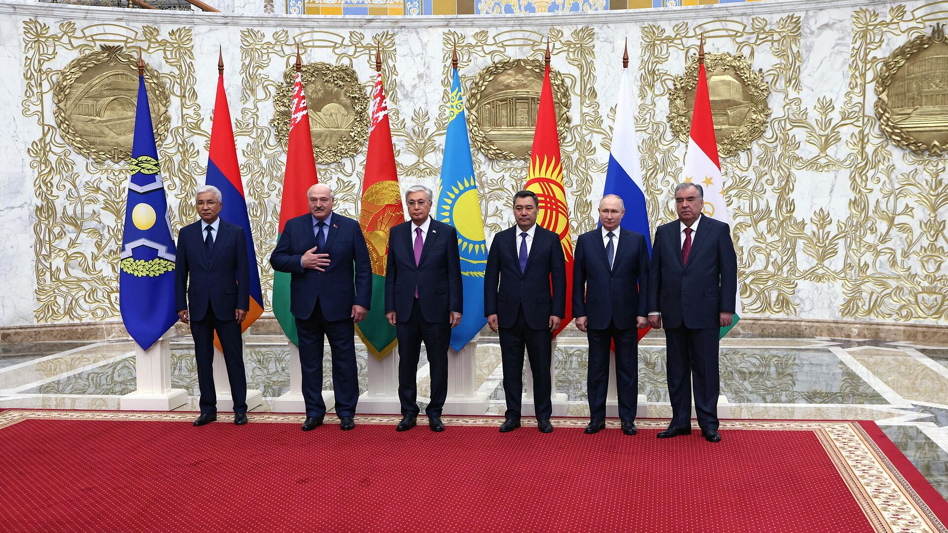 ������ ��������� � ���� ���� � ����� ����������� ������������ � �������