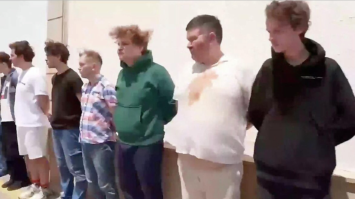 Родители арестованных в Баку россиян надеются на переговоры в Душанбе