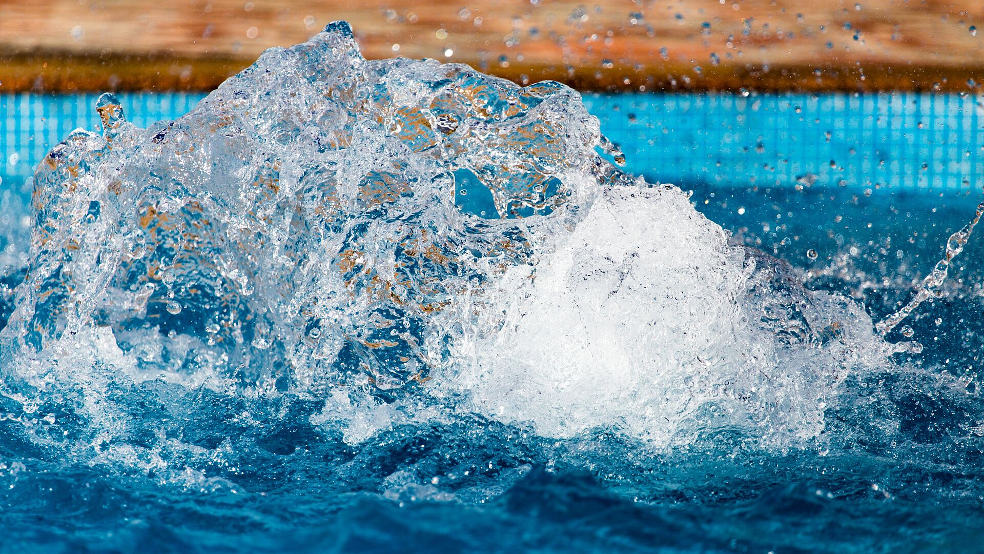 В Челябинске возбудили дело после отравления детей в бассейне