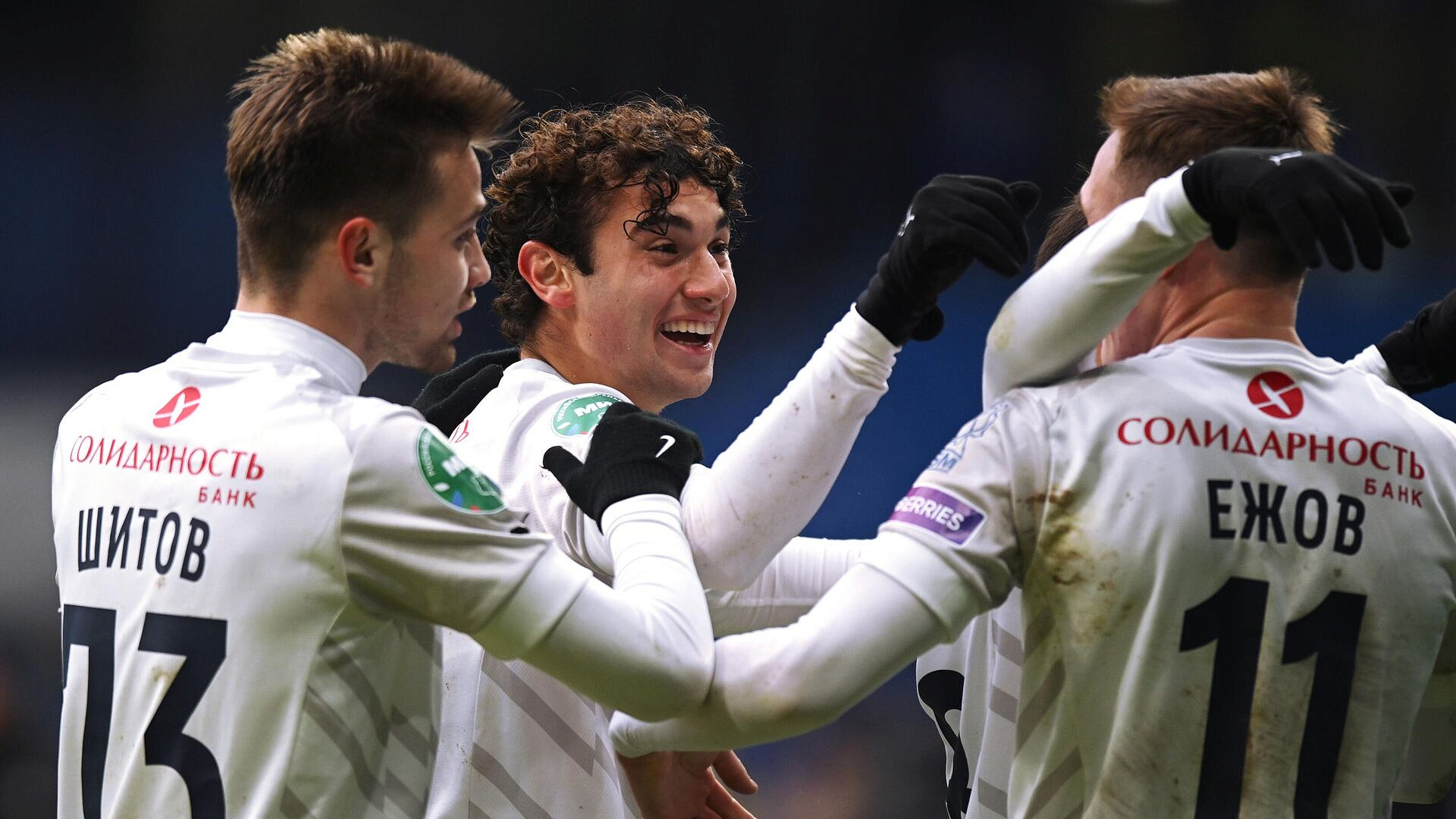 "Локомотив" уступил "Крыльям Советов" и вылетел из Кубка России