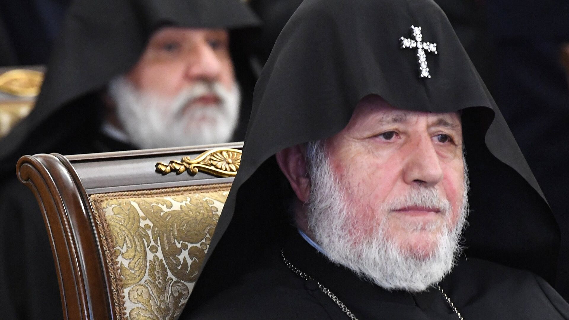 Католикос всех армян высказался об антицерковной кампании властей