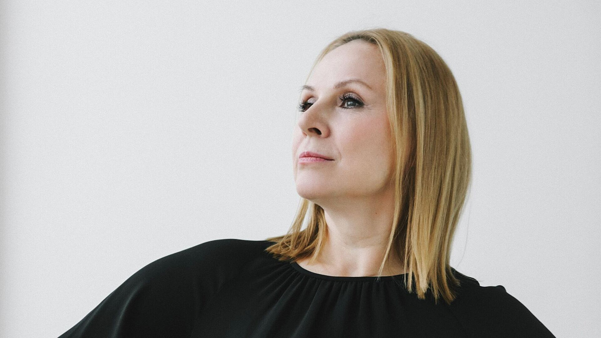 Актриса Дина Корзун назвала ловушкой желание получать легкие деньги в Сети