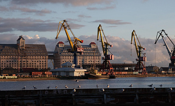 Путин поручил выделить субсидии на перевозки в Калининградскую область