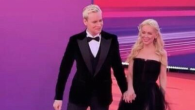 Shaman появился на красной ковровой дорожке "Муз-ТВ" с Мизулиной