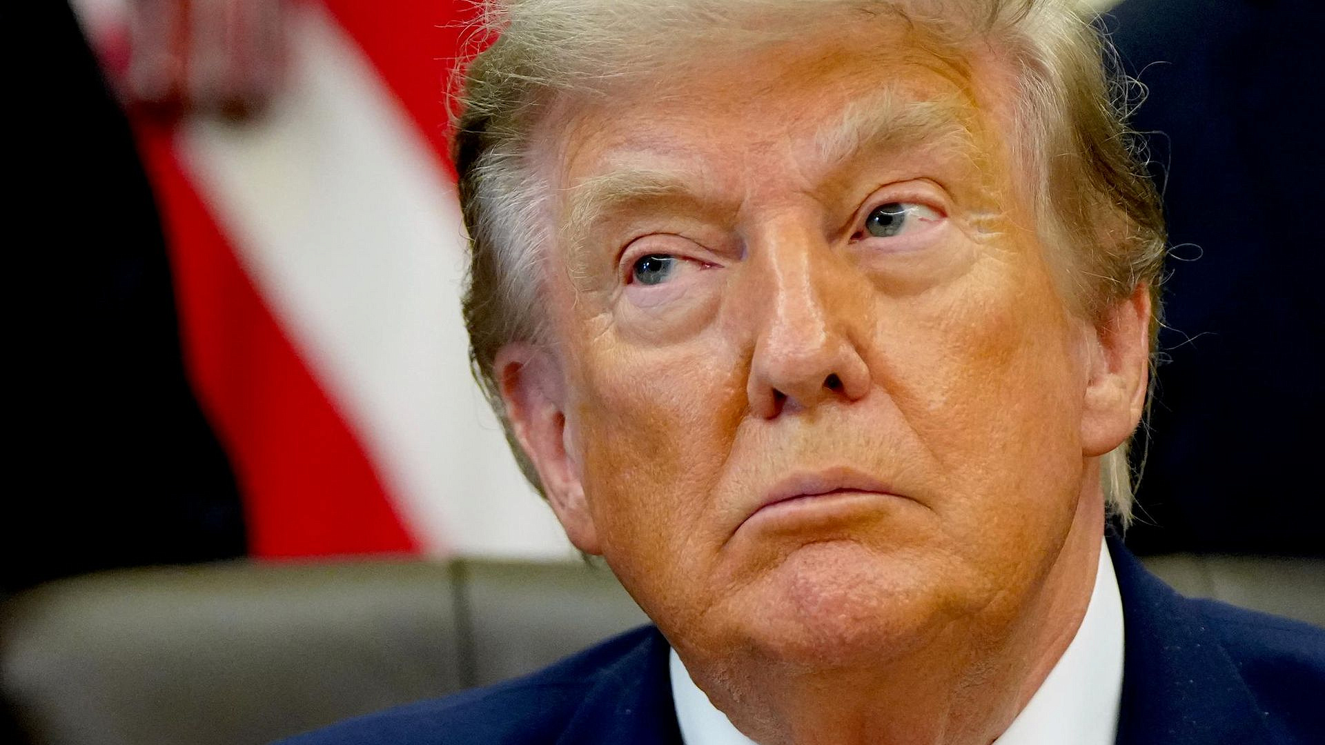 СМИ: Трамп хочет ввести сбор за проход грузов через Ормузский пролив