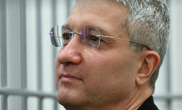 Приставы начали принудительное взыскание средств у Тимура Иванова