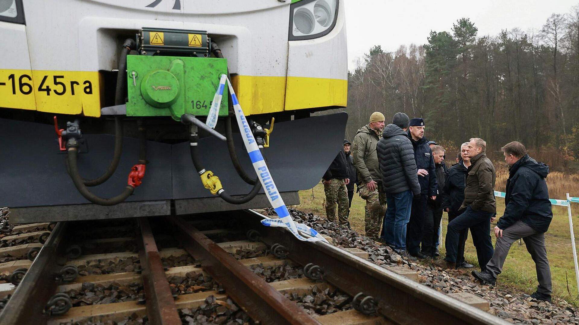 Польша подозревает иностранные спецслужбы во взрыве ж/д пути