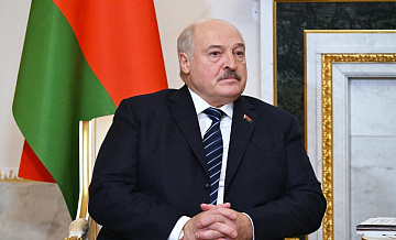 Лукашенко заявил, что выделенный Москвой Минску кредит уже начал работать