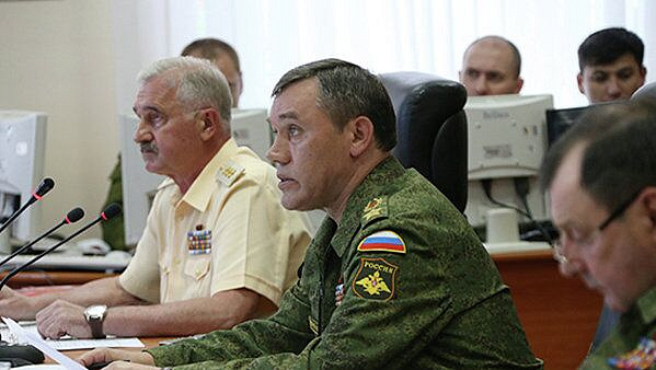 Герасимов отметил успехи "Южной" группировки войск