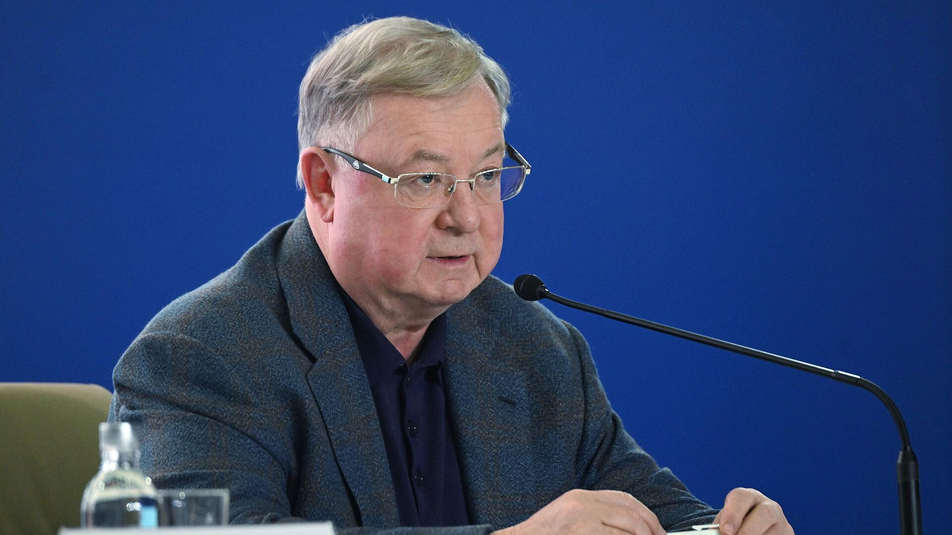 Беглые писатели и артисты за границей никому не нужны, считает Степашин