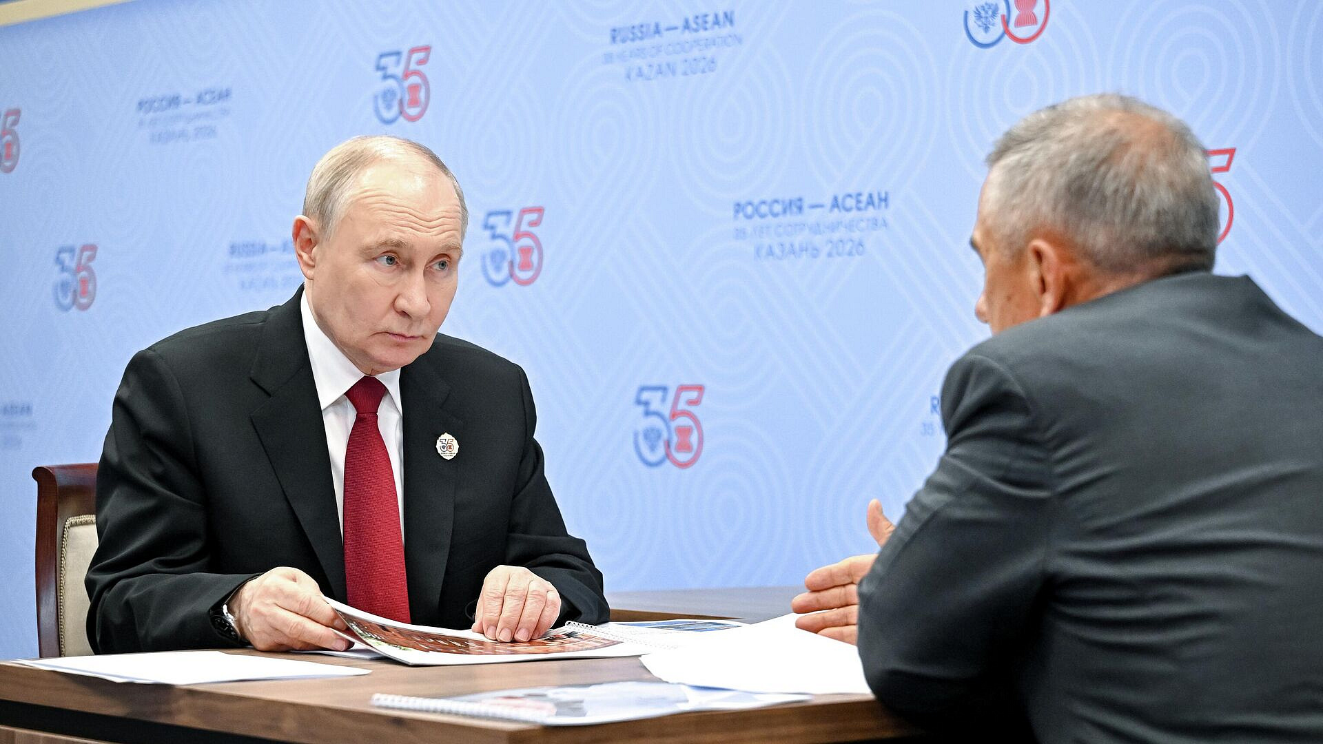 Минниханов пообещал Путину поправить ситуацию с врачами в Татарстане